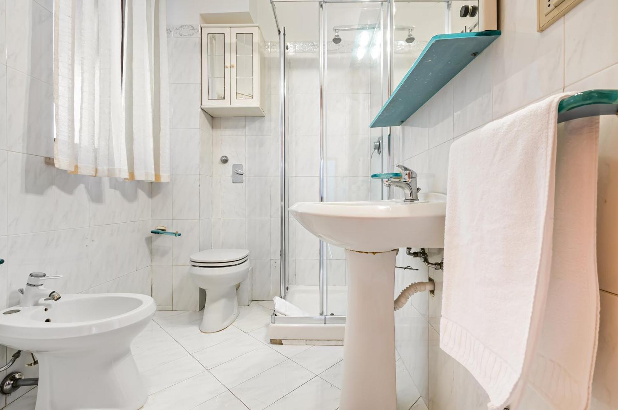 Palazzo Reale & Piazza Indipendenza Roomy Flat Palermo Bagian luar foto