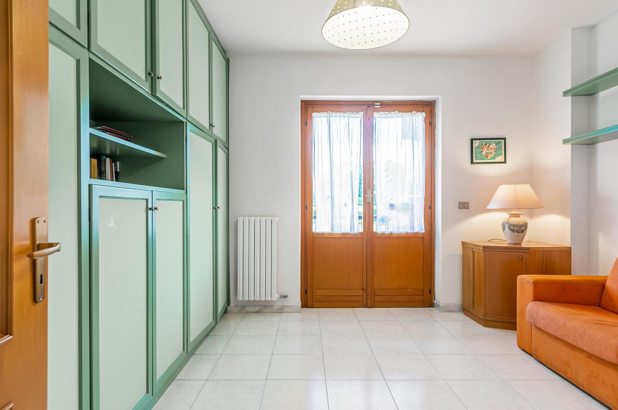 Palazzo Reale & Piazza Indipendenza Roomy Flat Palermo Bagian luar foto